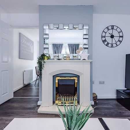 Comfort Place - 3 Bedroom House In Chester - Sleeps 6 エクステリア 写真