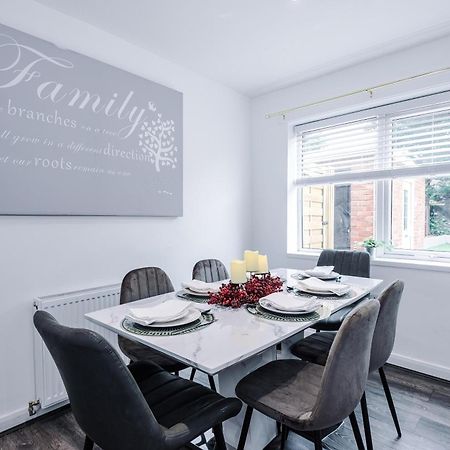 Comfort Place - 3 Bedroom House In Chester - Sleeps 6 エクステリア 写真