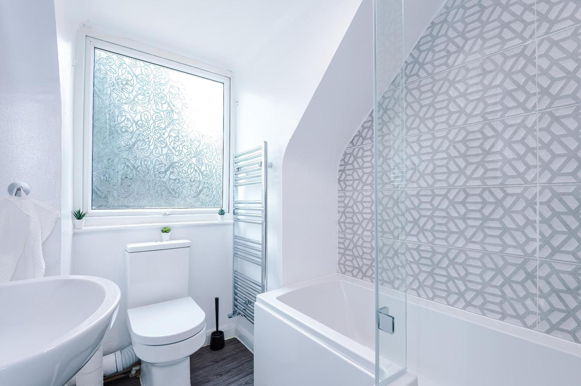 Comfort Place - 3 Bedroom House In Chester - Sleeps 6 エクステリア 写真