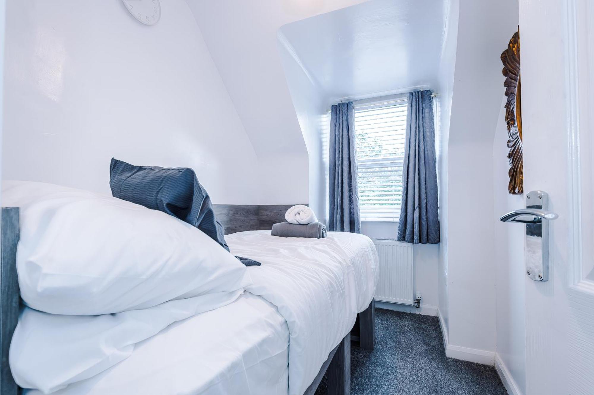 Comfort Place - 3 Bedroom House In Chester - Sleeps 6 エクステリア 写真