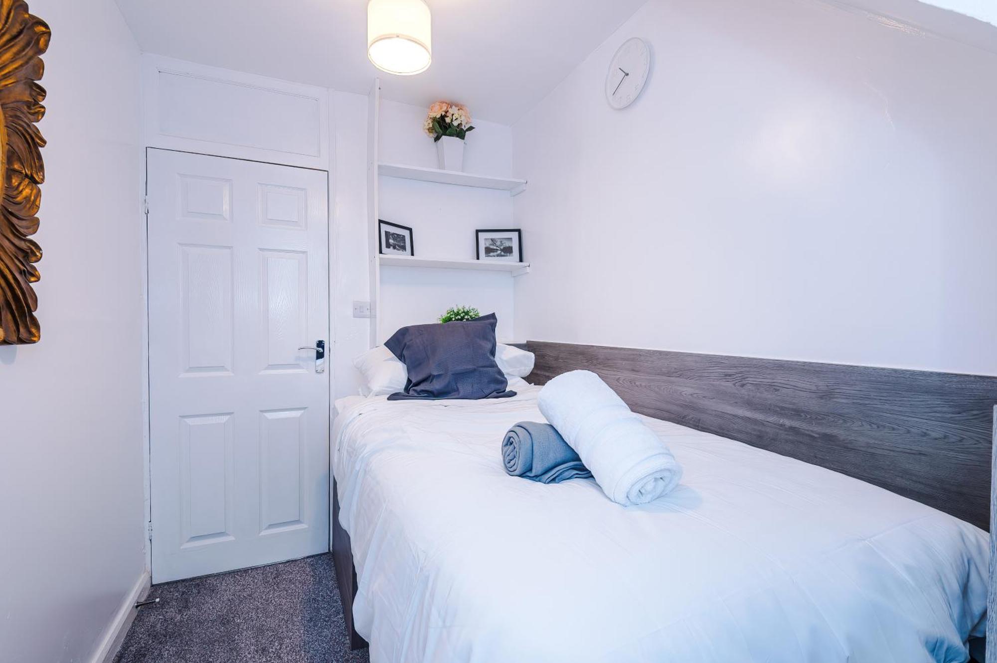 Comfort Place - 3 Bedroom House In Chester - Sleeps 6 エクステリア 写真